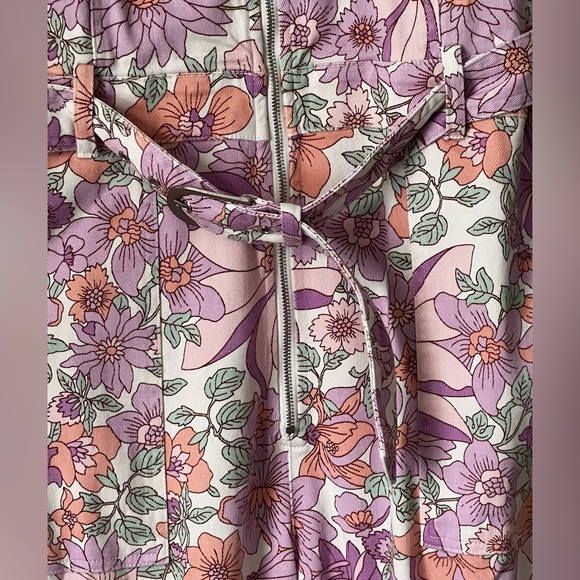 Floral Sleeveless Jumpsuit - Lilac and White - Picture 8 of 8